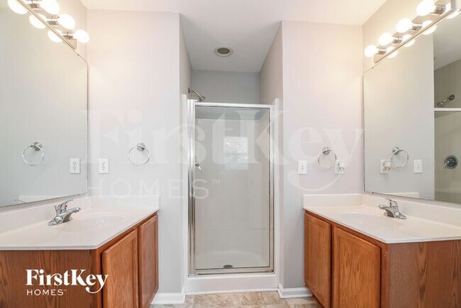 Building Photo - 2505 Boulder Ridge Dr