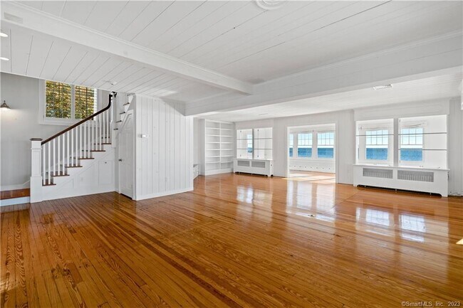 Building Photo - 23 Soundview Dr