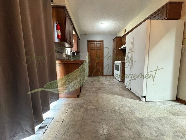 Building Photo - READY TO CALL HOME!!!