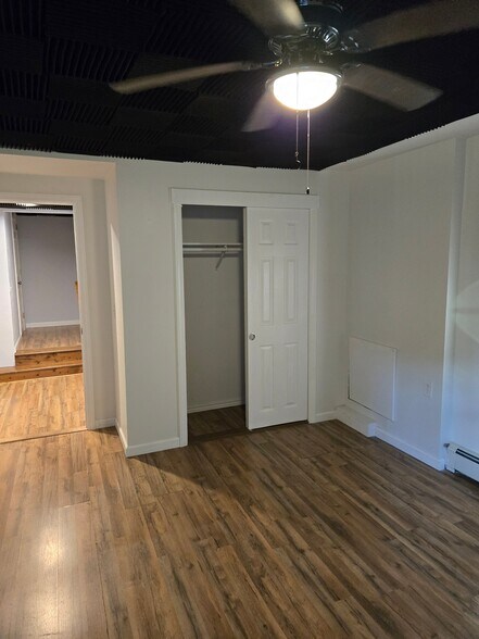 Building Photo - 11 Darien Rd