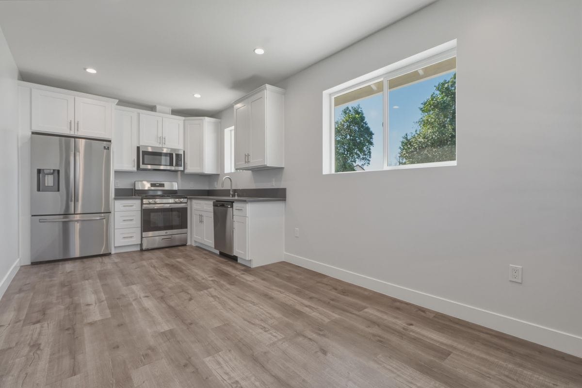 Building Photo - 19833 Blythe