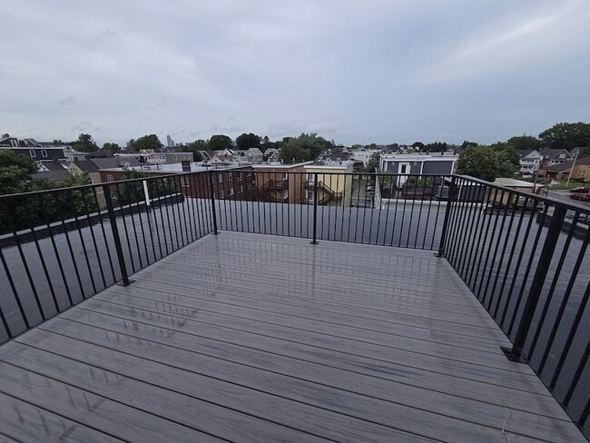 Building Photo - 7 Thornley St