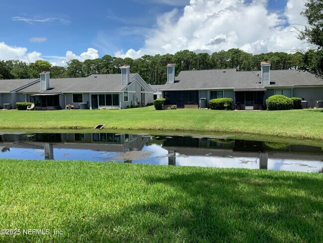 Building Photo - 2124 Sea Hawk Dr