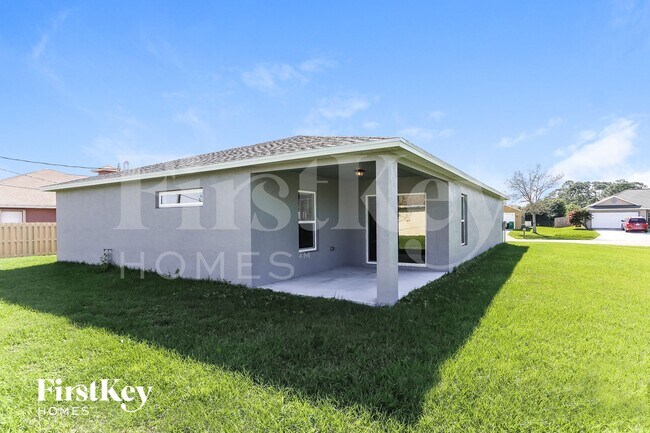 Building Photo - 3921 SW Kabane St