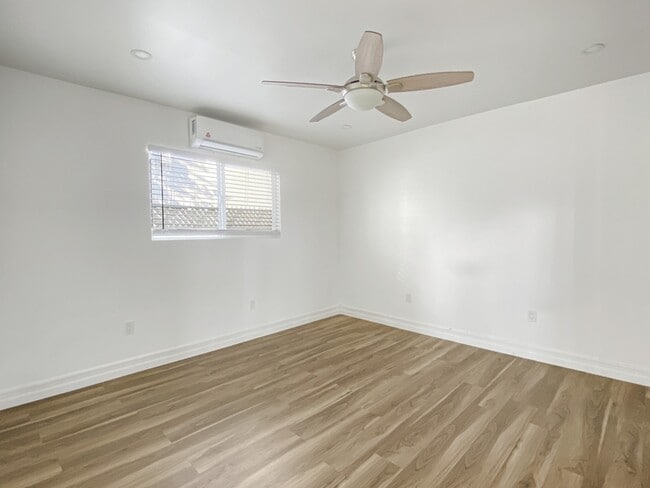 Building Photo - 3013 Vancouver Ave