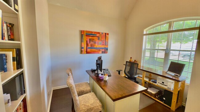 Building Photo - 11215 Carston Cove