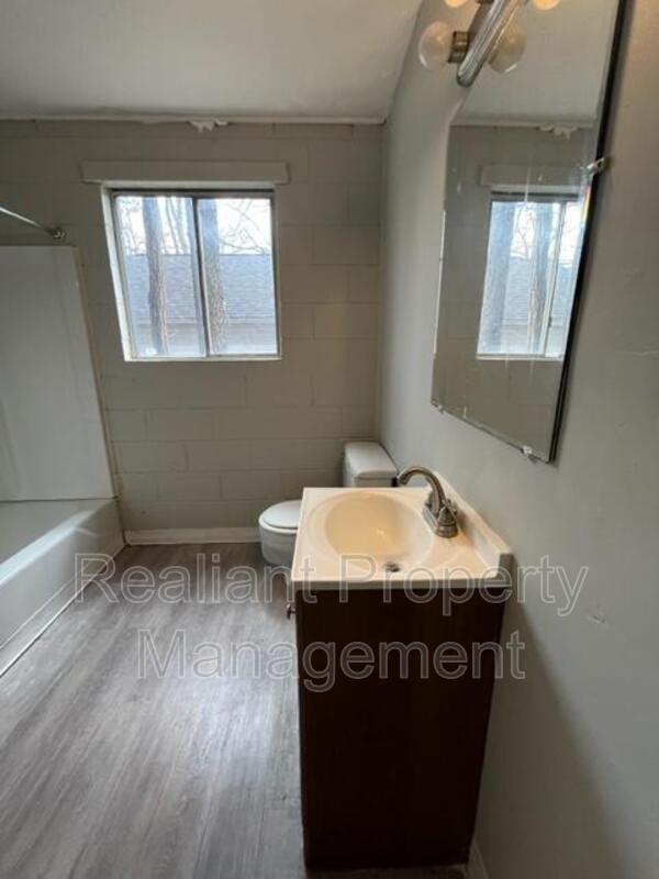 Building Photo - 500 Ohio St