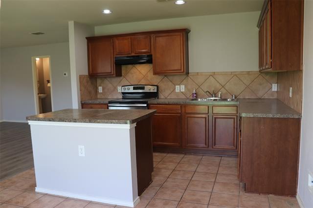 Building Photo - 2304 Heads And Tails Ln