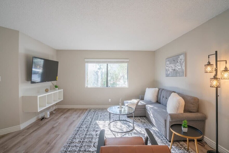 Primary Photo - 8550 E McDowell Rd