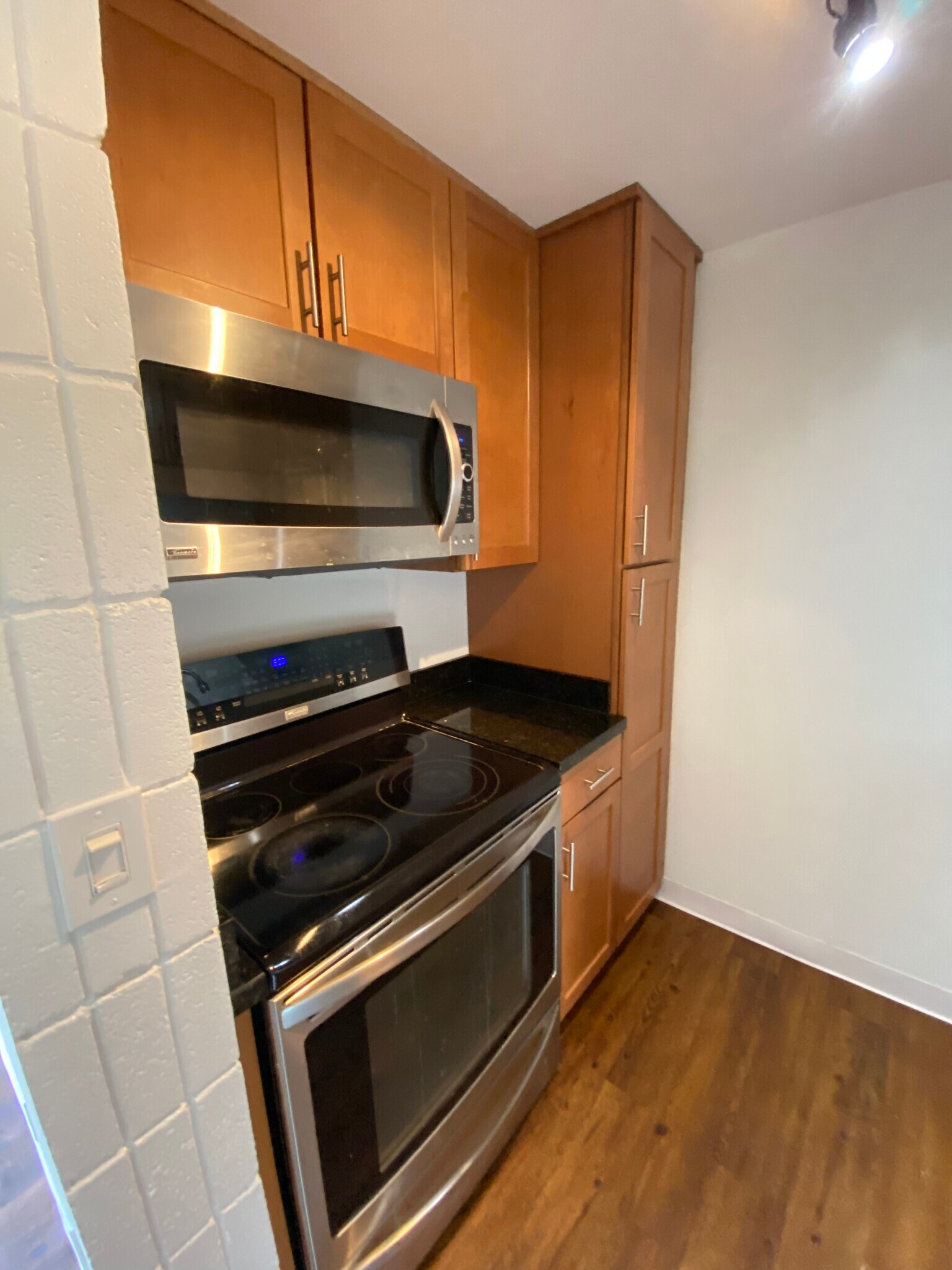 Building Photo - 1720 Huna St