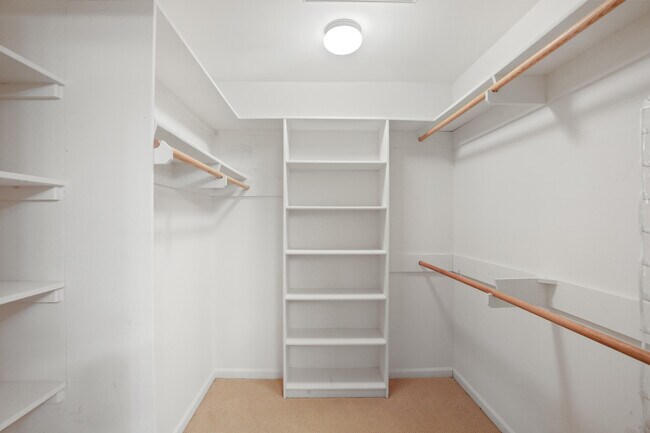 Building Photo - 6569 Whispering Woods Dr