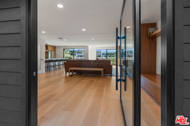 Building Photo - 4405 Costa De Oro