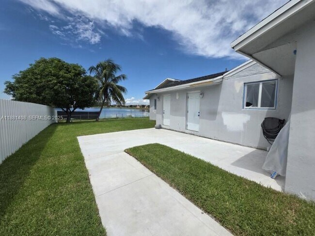 Building Photo - 11624 NW 17th Ave