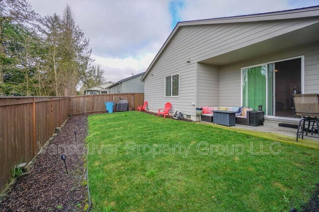 Building Photo - 11812 NE 137th Ave