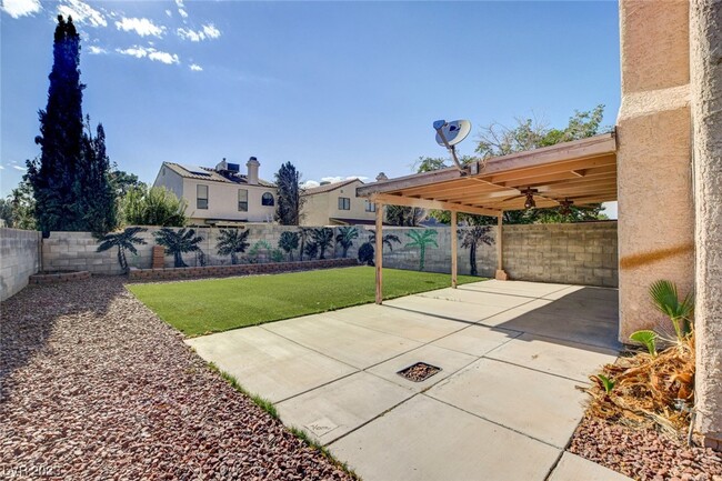 Building Photo - 3928 N Cobble Creek Ct