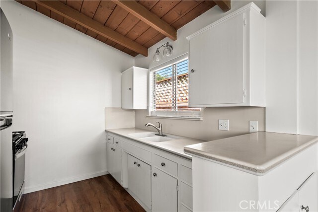 Building Photo - 135 High Dr