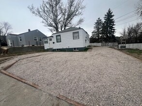 Building Photo - 1311 Court Ln