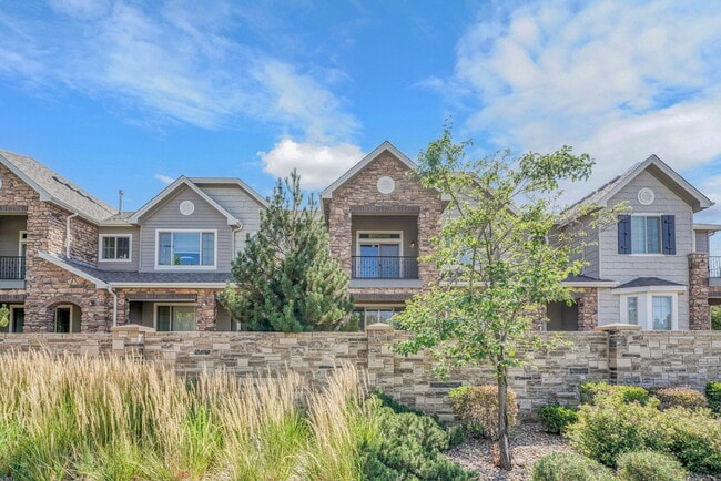 Building Photo - $2,699 - 2 Bed, 2.5 Bath Condo in Centenni...