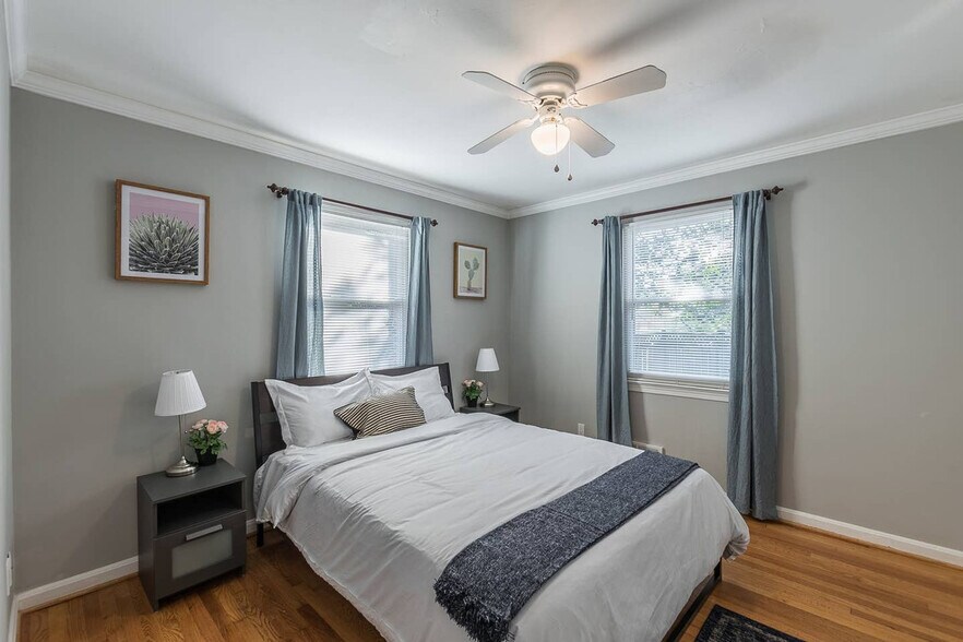 Primary Photo - 303 E Braddock Rd
