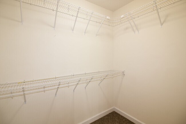 Building Photo - Great 3 bed + bonus house in Aberdeen