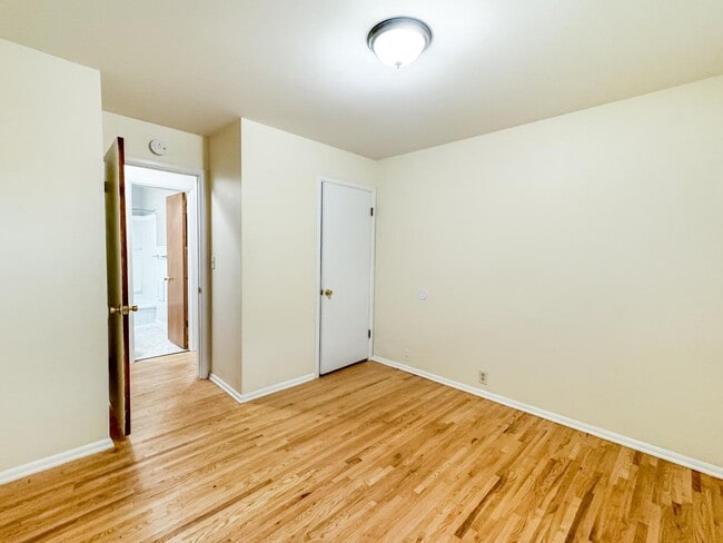 Building Photo - 4204 Northgate Dr NE