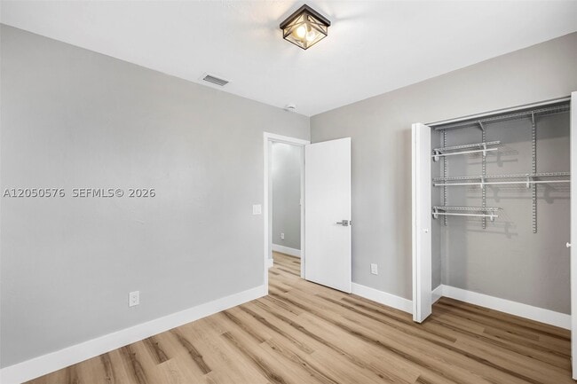 Building Photo - 3481 SW 87th Ct