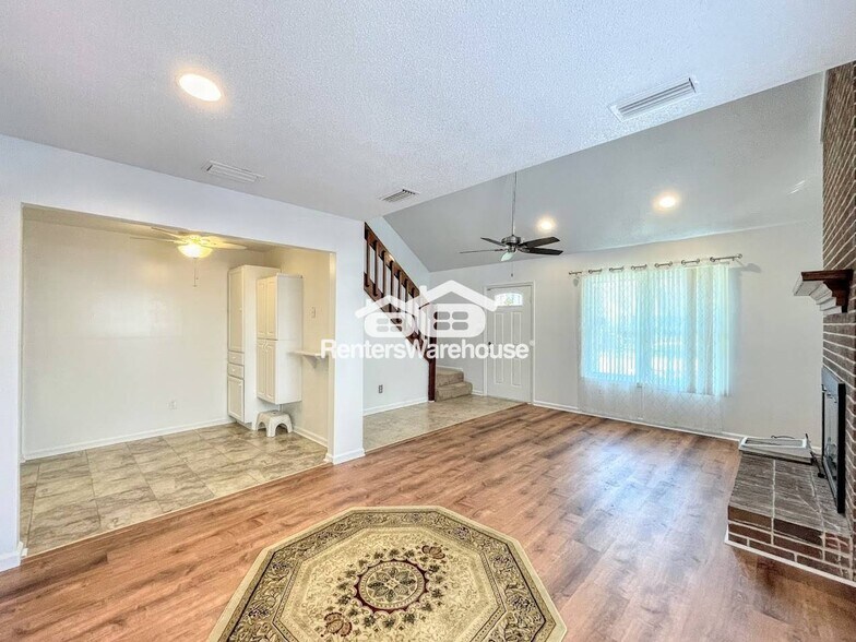 Building Photo - 3930 Rica Dr