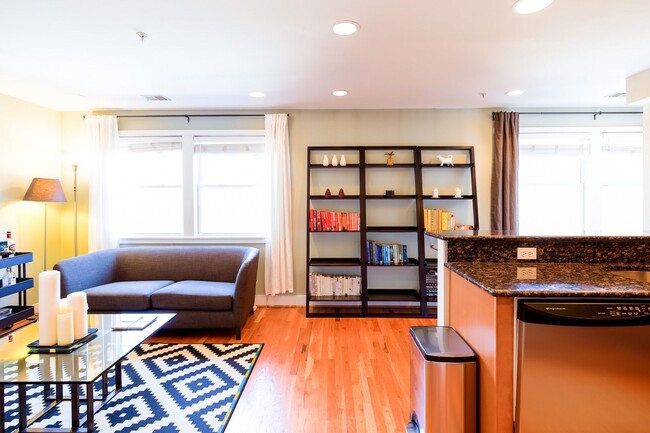 Building Photo - Stylish Condo in Hill East - Parking Space...