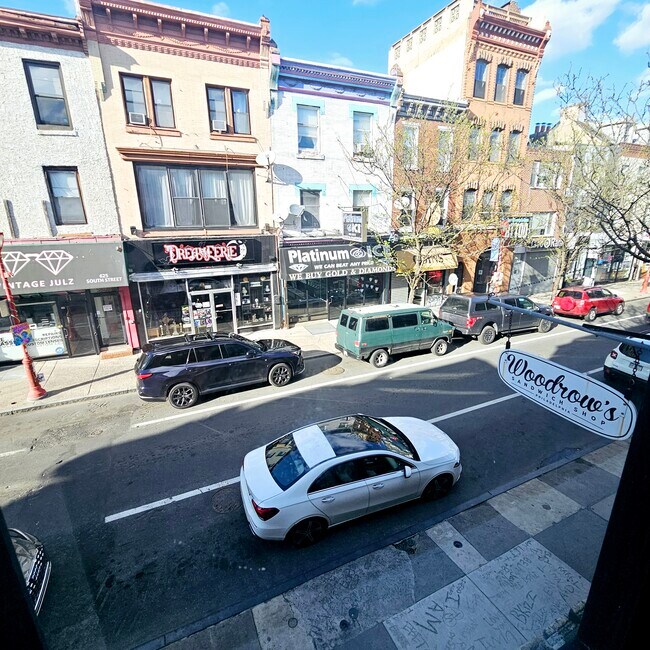 Building Photo - 630 South St