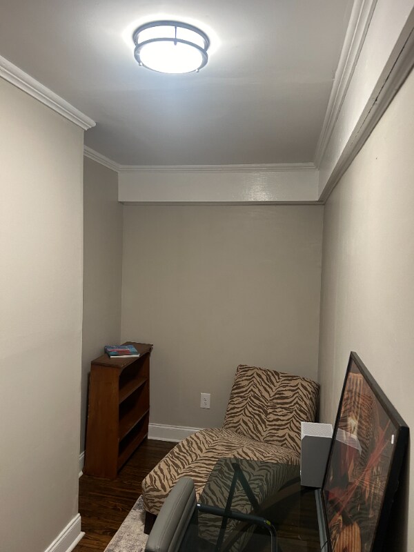 Building Photo - 1317 W 4th St