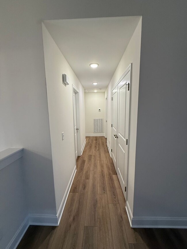 Building Photo - Ooltewah Rental 3 Bedrooms + Full Finished Basement