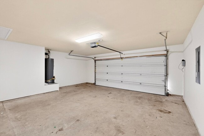 Building Photo - 1406 Cedar Hollow Dr