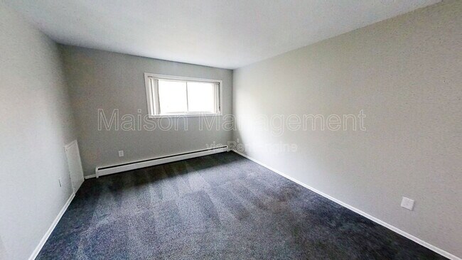 Building Photo - 721 Cedarwood Terrace