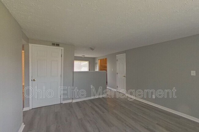 Building Photo - 3605 Cushing Dr