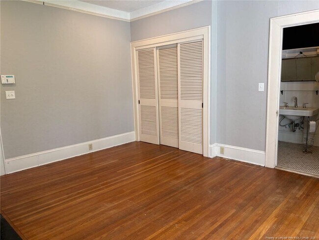 Building Photo - 310 Hinsdale Ave
