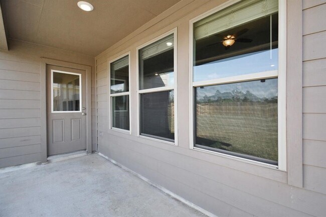 Building Photo - 11028 Patriot Ct