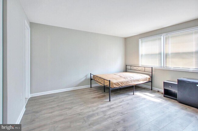 Building Photo - 9919 Boise Rd