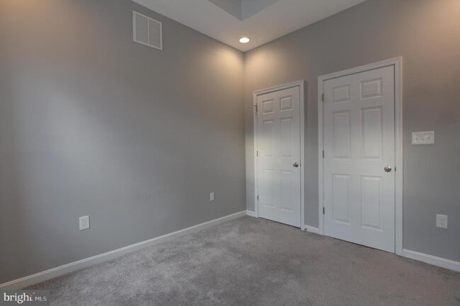 Building Photo - 16 N Bradford St