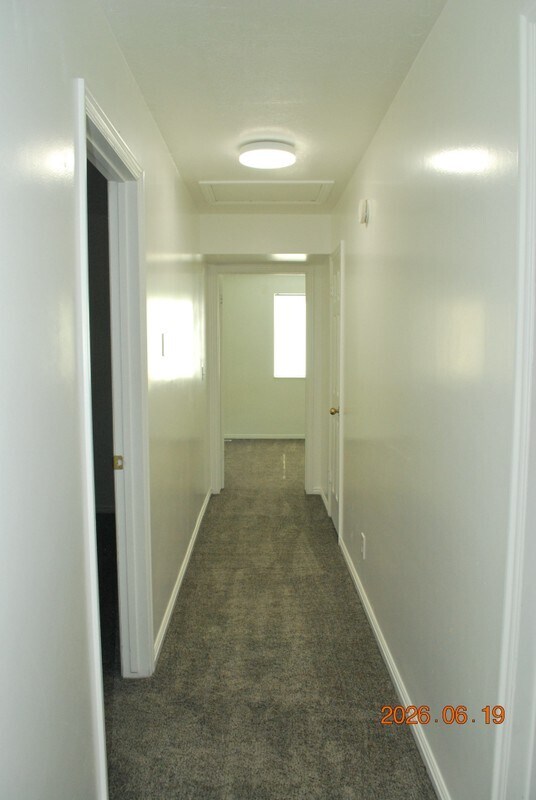 Building Photo - 2954 S 625 W