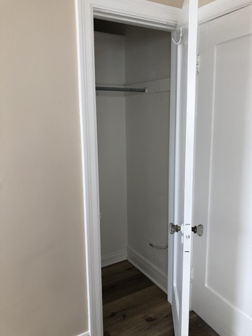 Bedroom closet - 510 W Holly Ave