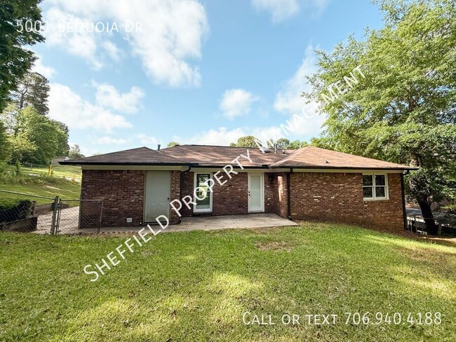 Building Photo - 5001 Sequoia Dr
