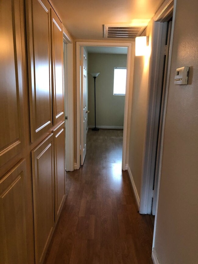 Building Photo - Near Parkway Plaza - 2 Bedrooms/2 Baths with Central Air Conditioning@ Sunterra