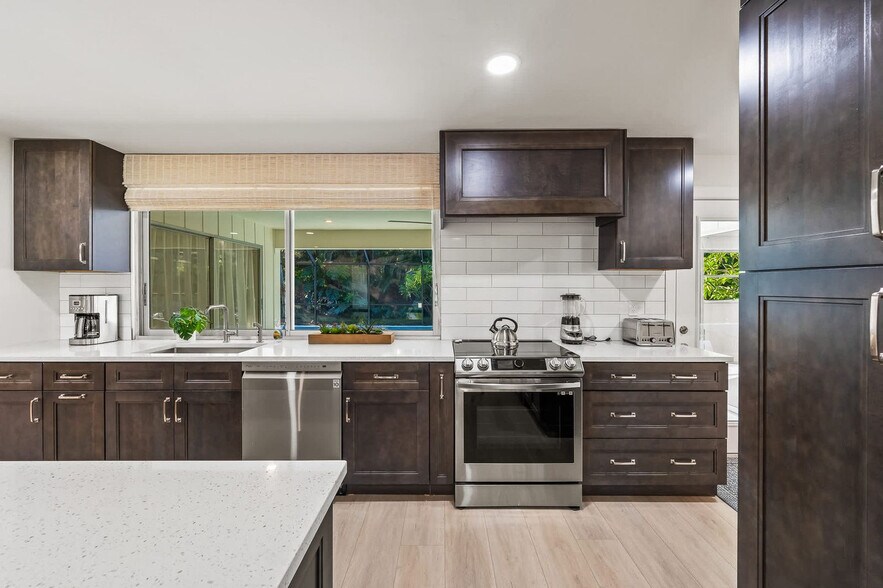 Building Photo - 606 Wedge Dr