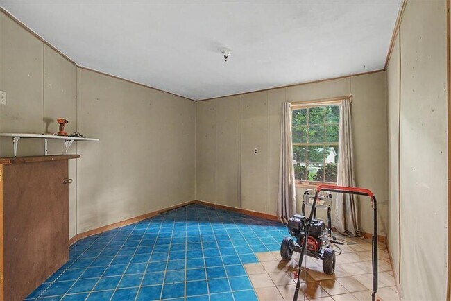 Building Photo - 2985 Fredrick Dr