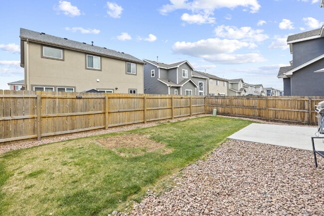 Building Photo - Beautiful 2 story home with 3 bedrooms in desirable Lorson Ranch Community.