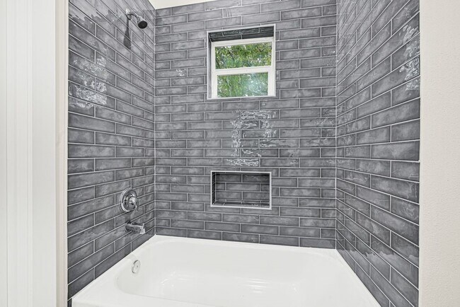 Building Photo - 4013 St Augustine St