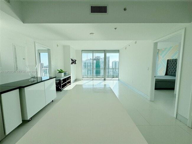 Building Photo - 92 SW 3rd St