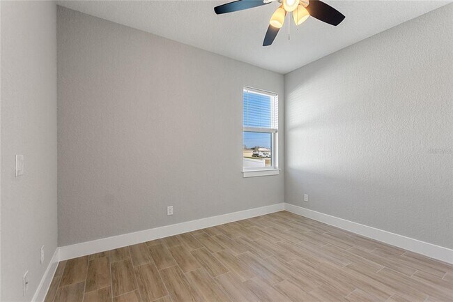 Building Photo - 802 James Dr