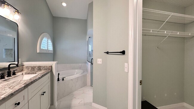 Building Photo - 7468 Aprelle Dr