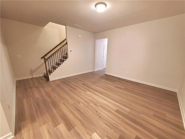 Building Photo - 143 Sawgrass Dr